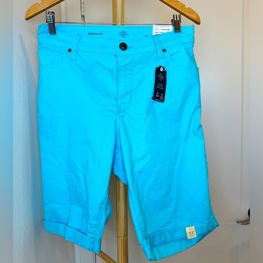St. john’s Bay women’s Bermudas Size 16w Coastal Turquoise 11” slender fit